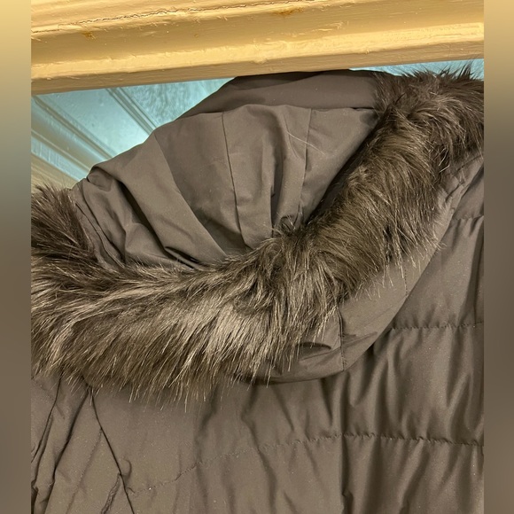 EXTREMELY WARM AND FUZZY LANDS’END WINTER COAT SIZE L - Picture 5 of 9